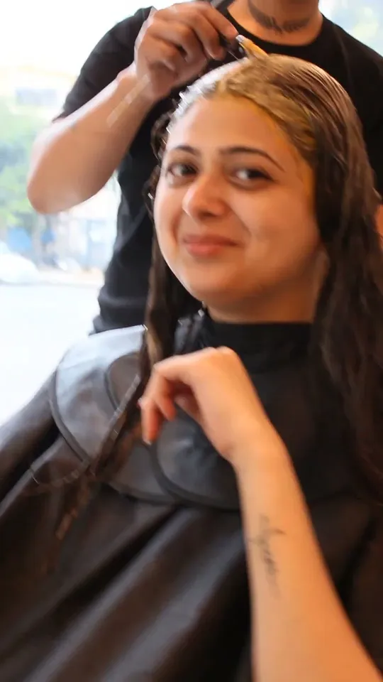 Colour application — Plum & Sugar salon, Bengaluru