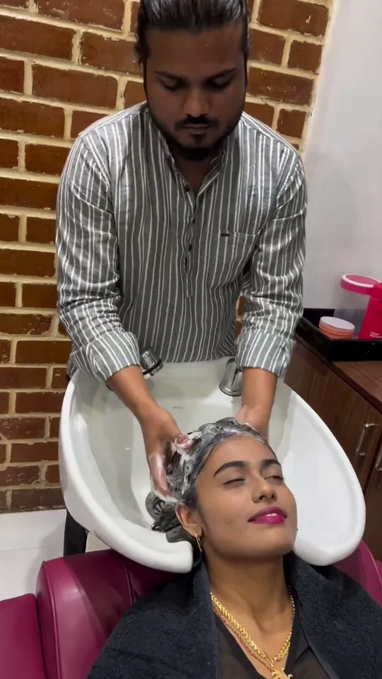 Relaxing hair wash — Plum & Sugar salon, Bengaluru